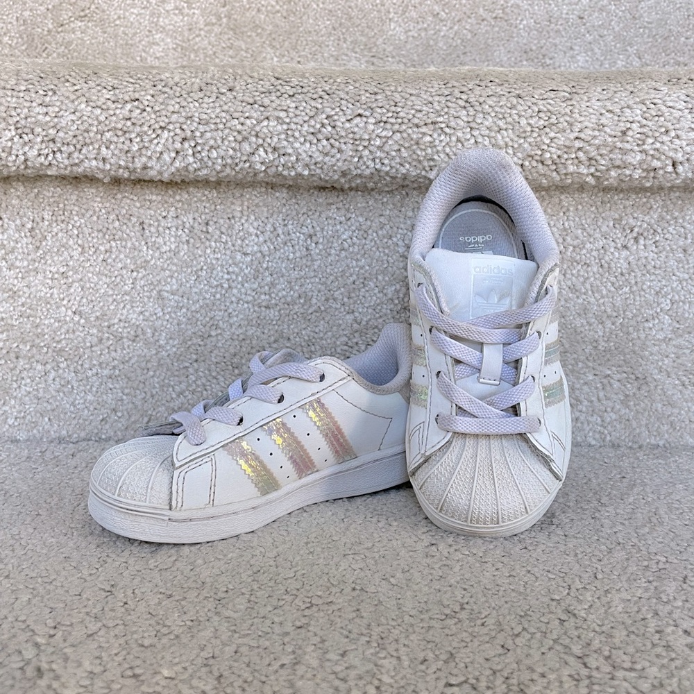 Adidas Superstar EL toddler white shell toe iridescent slip on